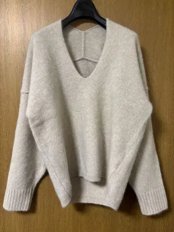 택 포함 새상품 Aga 폭스 혼방 V넥 스웨터 스콧 클럽