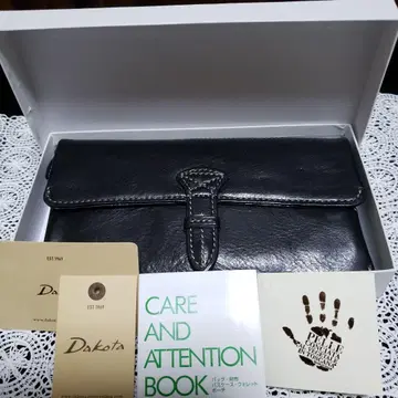 Dakota 블랙 가죽 장지갑