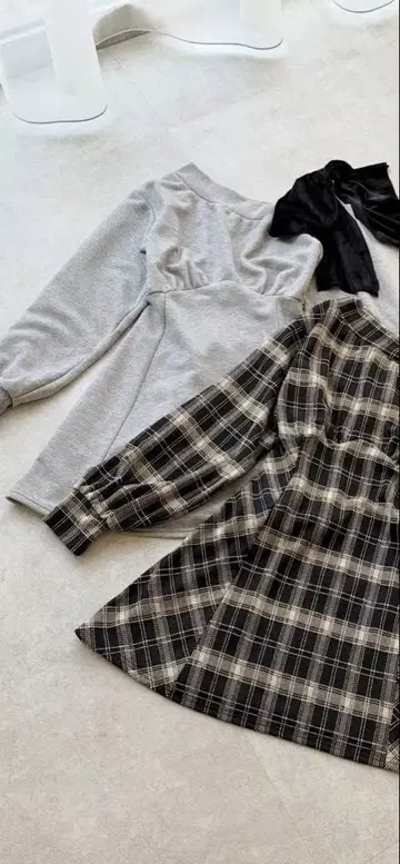 안미르 원숄더 리본 컷 원피스