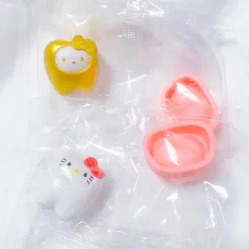 산리오 캐릭터즈 모두 함께 되자 -치아- 헬로키티 레어 골드