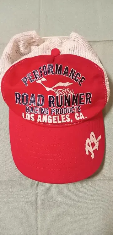 CHESWICK ROADRUNNER 메쉬 캡 레드 x 화이트