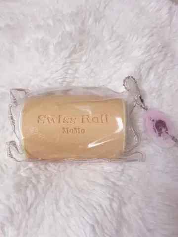 momo 스퀴즈 롤케이크