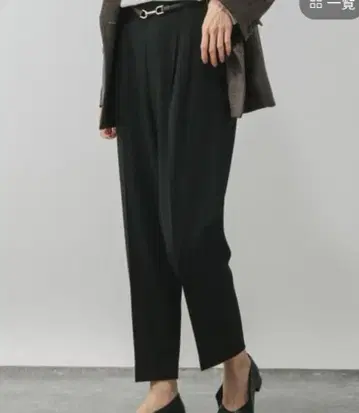 아름다운 실루엣 테이퍼드 팬츠 S 가을 겨울용