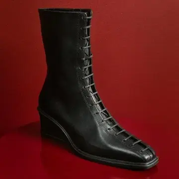 VAGABOND AINO 블랙 가죽 레이스업 부티