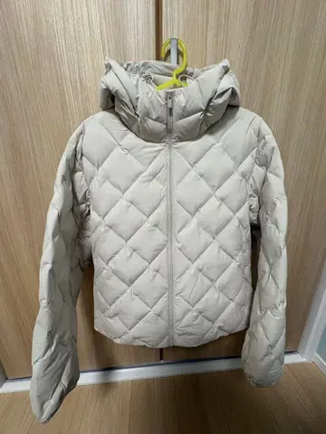 유니클로 퍼프 테크 후드티