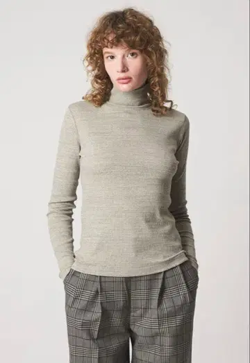 스티븐 앨런 터틀넥