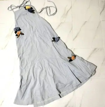 포테치노 POTECHINO 에이프런 원피스 꽃 자수 장미 모티브