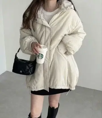 andme 오버 사이즈 후디 충전솜 다운 코트 M 아이보리