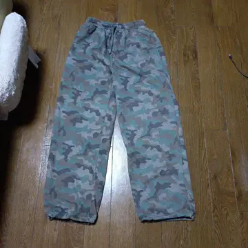 미사용 새상품 카모플라쥬 셋업