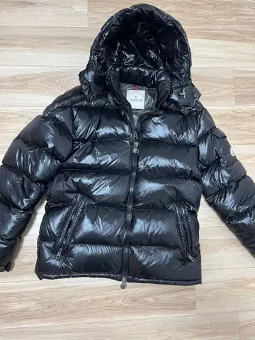 블랙 다운 자켓