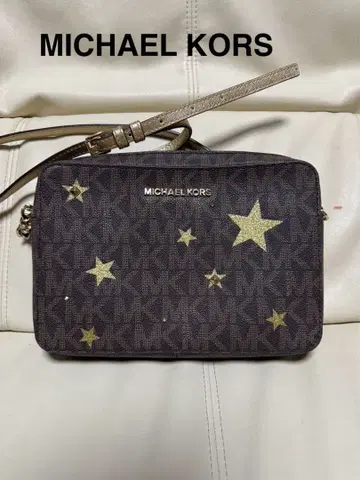 MICHAEL KORS 별 패턴 숄더백