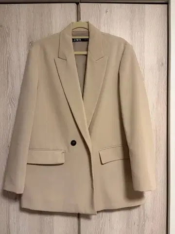 ZARA 베이지 노카라 자켓