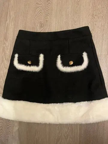 퍼 미니 스커트 블랙 크리스마스