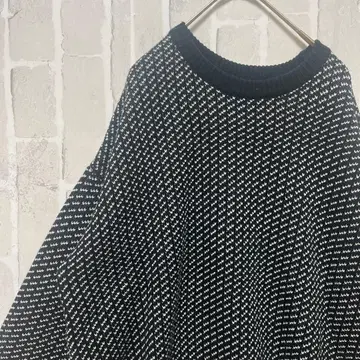 버즈아이 니트 짧은 기장 스웨터 사이즈 L 올 패턴 블랙 긴팔 남성용