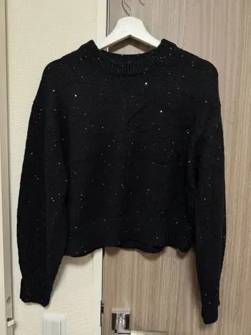 nano universe 블랙 비즈 장식 긴팔 스웨터