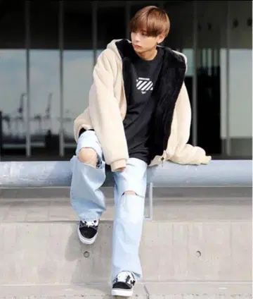 G.O.C 와이드 스트레이트 데미지 데님 팬츠 M 사이즈