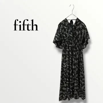 fifith 블랙 꽃무늬 롱 원피스 반팔 플레어 스커트