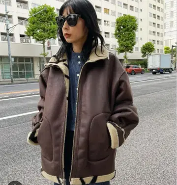 Ameri 2WAY REVERSIBLE BOA JACKET