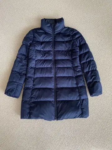 [새상품급] 유니클로 다운 코트 네이비 M 사이즈