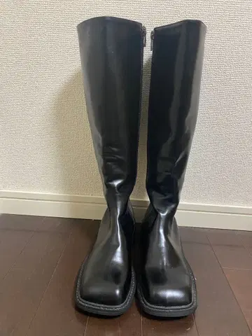 블랙 합성 피혁 롱 부츠 23.5cm