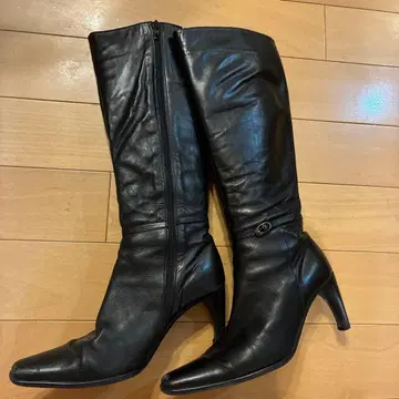 블랙 가죽 롱 부츠 중간 힐 이탈리아제