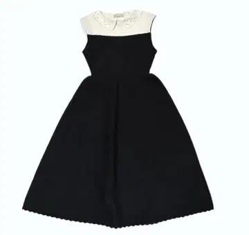 [새상품급] CELFORD 카라 달린 슬리브리스 홀가먼트 원피스