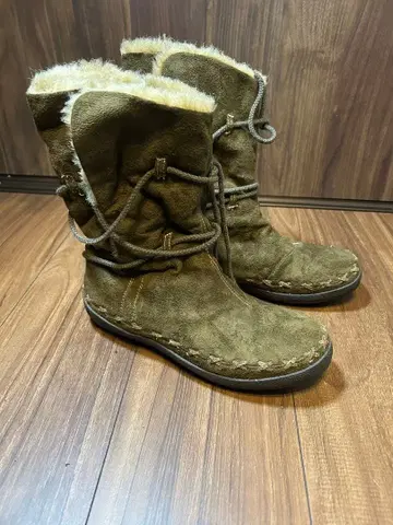 새상품급 그린 퍼 스웨이드 부츠