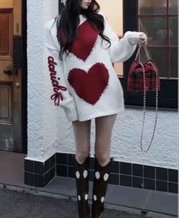 Darich 하트 로고 로우게이지 니트 튜닉 아이보리