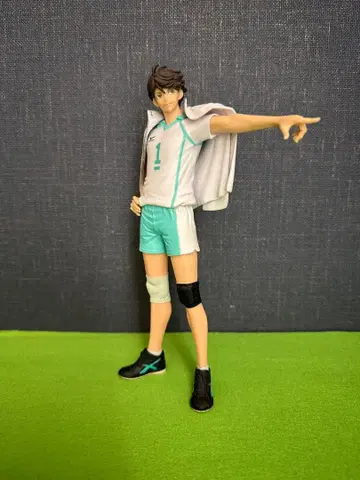 하이큐!! 아오바죠사이 오이카와 토오루 피규어