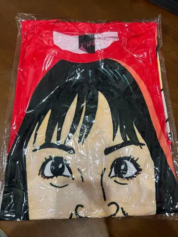 모모크로 T셔츠