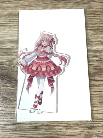 니지산지 얀나리 아크릴 스탠드 아니카페