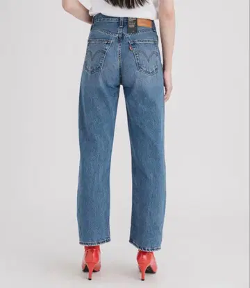 LEVI'S PREMIUM RIBCAGE STRAIGHT