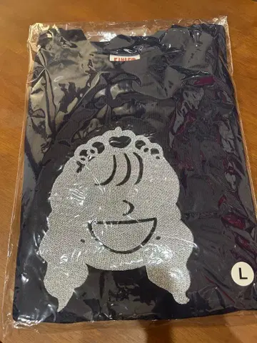 모모크로 맨투맨