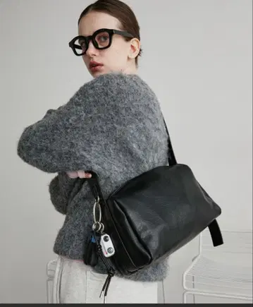 앤티로자 홀리데이 인조 가죽 2WAY 스퀘어 백 블랙 새상품급