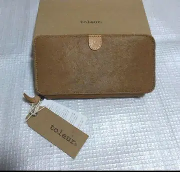 28일까지 세일! 택 포함 새상품! 송치 가죽 장지갑 카멜