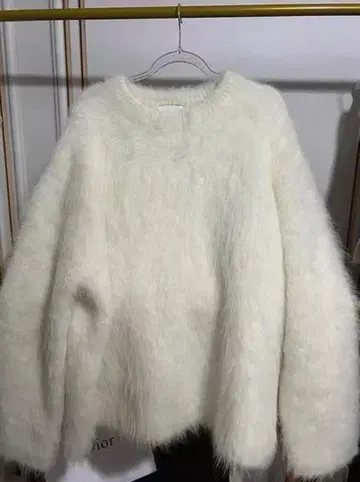 오버 사이즈 퍼 스타일 스웨터