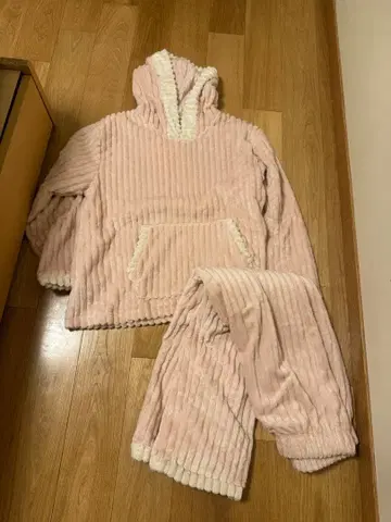 플리스 후드 부착 룸웨어 핑크