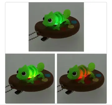 Disney 카멜레온 빛나는 완구 라이트 키링