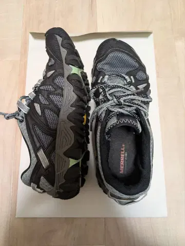 MERRELL 트레킹 슈즈 올아웃 블레이즈 에어로