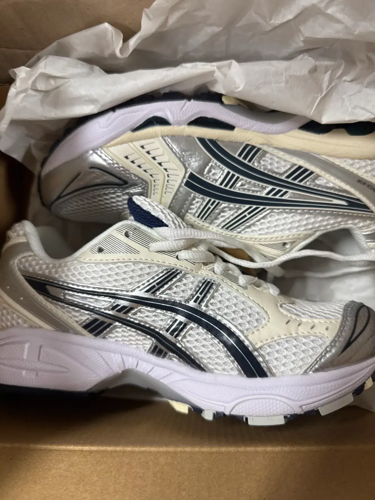 [새상품] 아식스 젤카야노 14 미드나잇 화이트