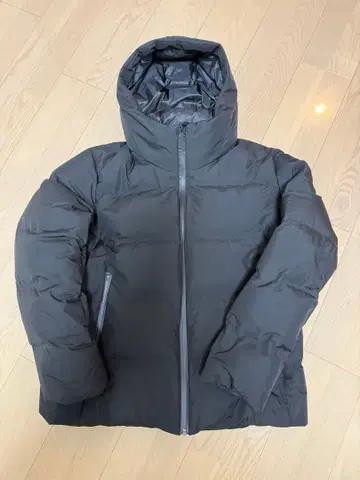 새상품급 UNIQLO 유니클로 심리스 다운 파카 블랙 3D 22년 XL