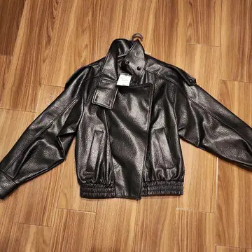 ZARA 페이크 가죽 자켓 XS 완판템