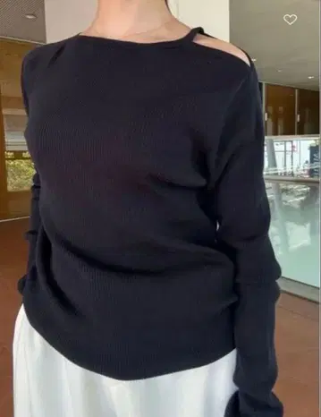 이번 시즌 H BEAUTY&YOUTH / 리브 슬래시넥 니트 풀오버