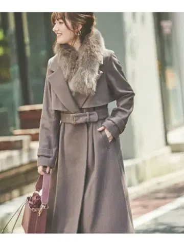 노엘라 울 트렌치코트