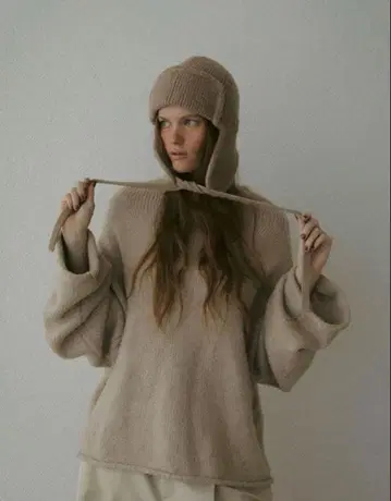 ETRETOKYO 베이지 오버 사이즈 니트 풀오버 클리닝 완료