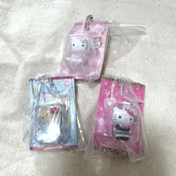 헬로키티 캡슐 토이 3개 세트