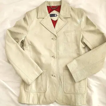 상태 좋음 UNKNOWN. 언노운 화이트 가죽 더블 브레스트 자켓