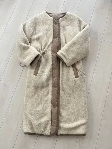 SECRETLABEL 리버서블 보아 롱 코트 S 사이즈