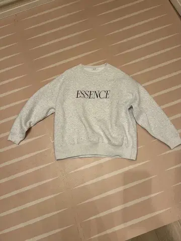 HAUNT ESSENCE 로고 크루넥 트레이닝복