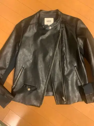OZOC 블랙 가죽 자켓 S사이즈